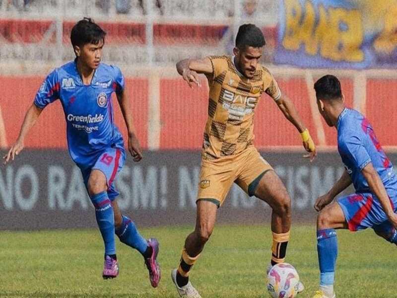 Hasil Liga 1 Arema FC vs Dewa United Berakhir Imbang 0-0