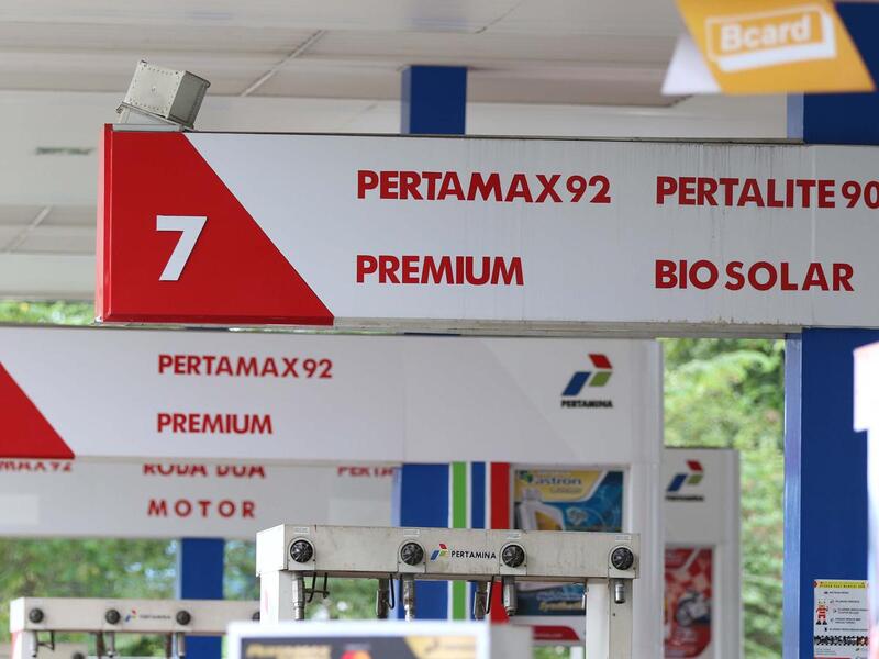 Pertamina Naikkan Harga Pertamax Respons DPR dan Pengamat