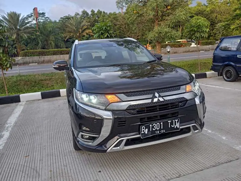 Mitsubishi Outlander PHEV